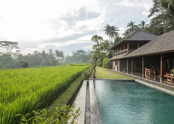Lodge Benisari Batik Garden