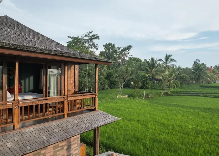 Benisari Batik Garden Lodge *