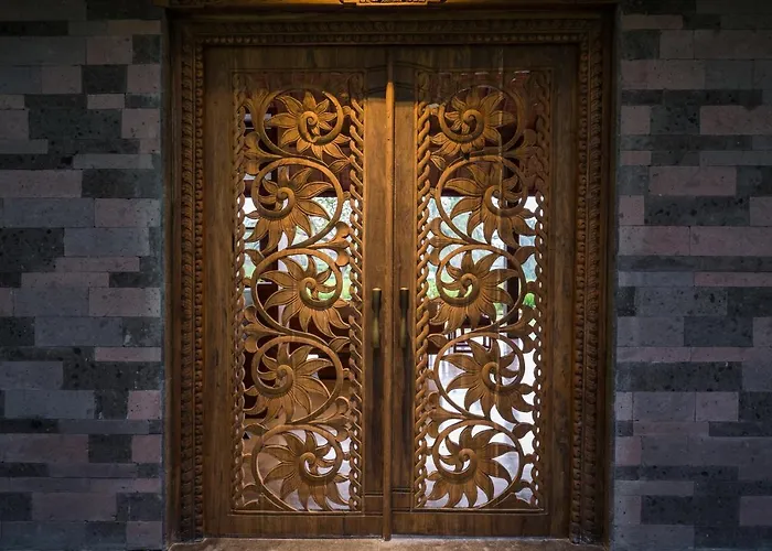 Benisari Batik Garden ウブド
